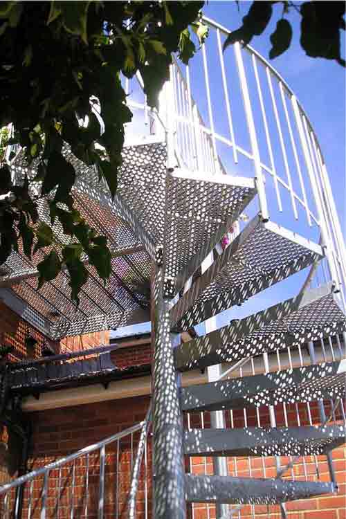 External-Spiral-Stairs-Southampton