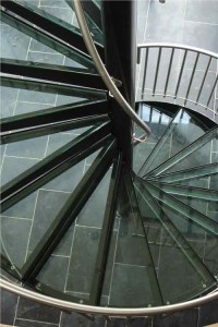 Glass-Tread-Spiral-Stair-Essex