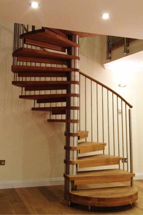 Oak-Spiral-Staircase-Aberdeen