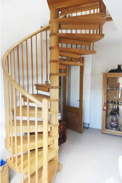 Oak-Spiral-Staircase-Highlands
