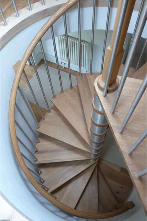 Oak-Spiral-Staircase-Shaftesbury