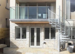 Spiral-Staircase-Bath